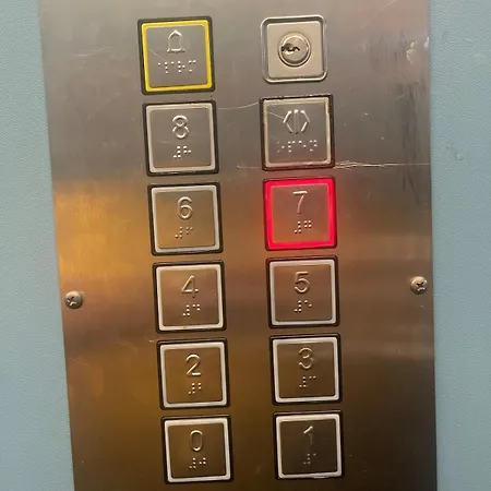 Apartment Gold